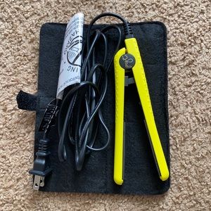 Mini flatiron (hair straightener)